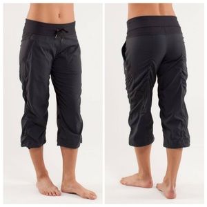 23” Lululemon Dance Studio Crop